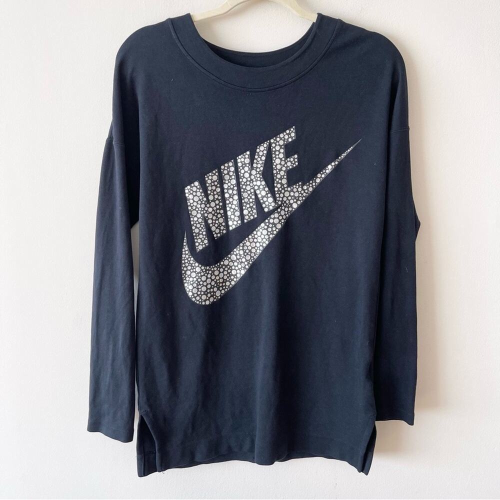 Nike Swoosh Knit Oversized Black Long Sleeve Pullover Sweatshirt Women’s size XS
